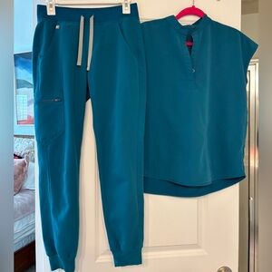 XS Caribbean Blue Figs Scrubs Top and Pants